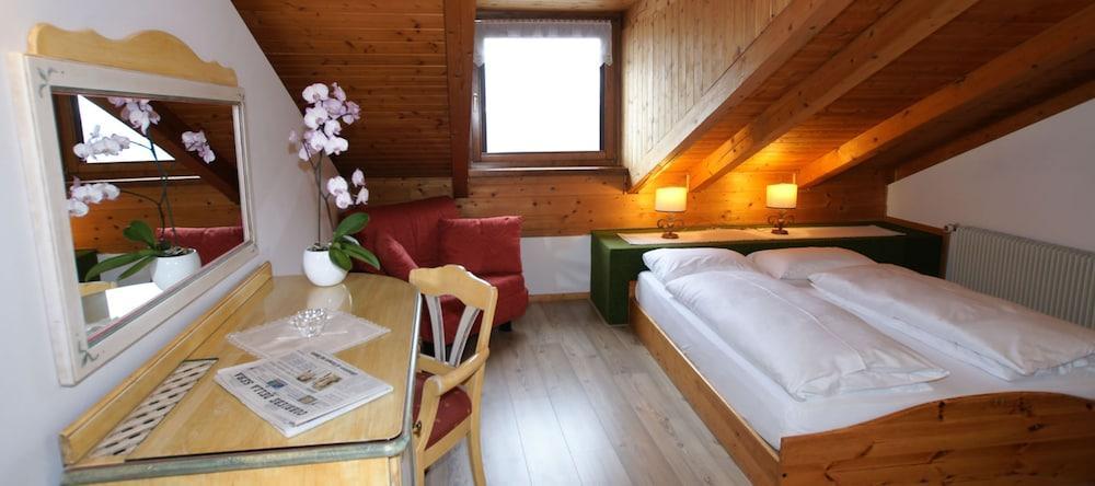 Hotel Resort Veronza 카발레즈 외부 사진